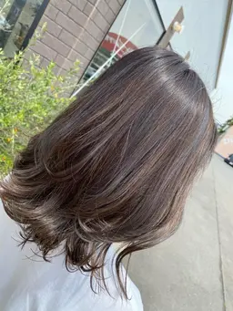 【周りの人と差をつけたい方に🌹】ハイライト+ ADMIOカラー