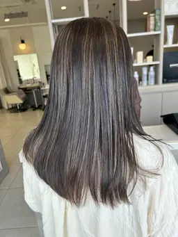 【白髪ぼかし】白髪ぼかしハイライト＋1stepトリートメント¥11900