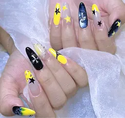 🎀新店ワンホンネイル💅★自爪オフ無料★長さ出し、持ち込みデザインorパーツ付け放題