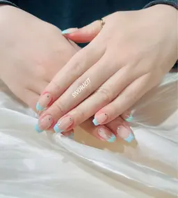 フレンチネイル（(2色まで) オフあり