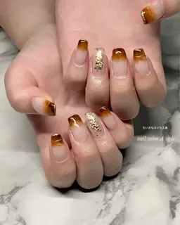 リピーター様💖グラデーション1色(クリアベース)1ヶ月内オフ込み ご希望グラデーションカラーあれば教えて下さい。