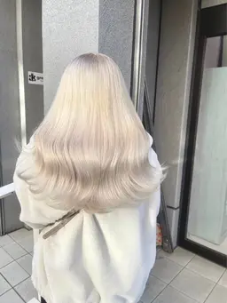 【12/20.21.22限定⛄️】ブリーチ+カラー +カット+ダメージ補修トリートメント+韓国風ヘアセット✧*｡