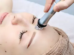 韓国毛穴洗浄【韓国で定番】💎3種類の美容液で毛穴を洗浄、美容液を導入✨✨黒ずみ、角質ケアに🫧