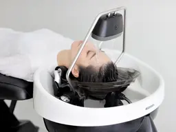 ✨頭浸浴付き✨似合わせカット・炭酸シャンプー✂️