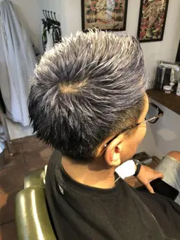 新規限定ダブルカラー(ブリーチ１回＋カラー)＋トリートメント