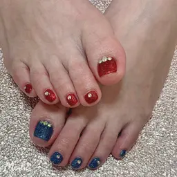 ♥️カラーのみフットネイル🎁2色まで🎁✨💕マグネットネイル込み🌟再来の方プラス1000円✨