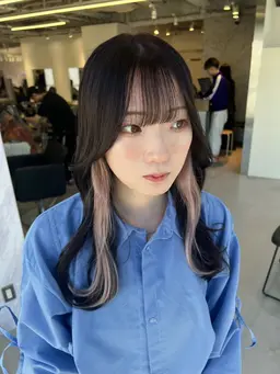 💫ケアブリーチ使用イヤリングカラー＋艶トリートメント💫🫧ちらっと見えるイヤリングが可愛い🫧