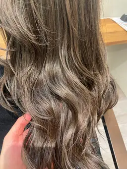 《92％オーガニック》ヘアカラー＋トリートメント