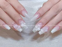 1月オフ無料✨チップ長さ出し6本デザイン（パーツつけ放題）💞