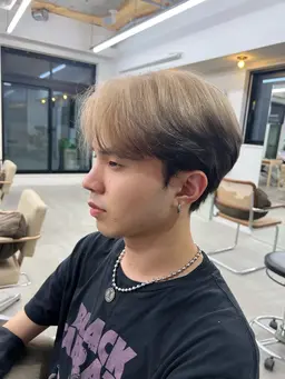 🚨今だけ1万円引🚨メンズ限定 Ｗcolor(ブリーチありorなし)➕Aujuaシャントリ付き🌟/髪質改善