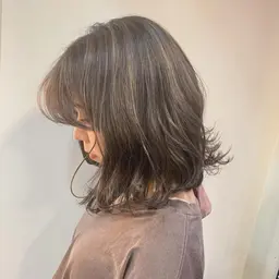 極細ハイライトカラーふんわりトーンアップ🌈