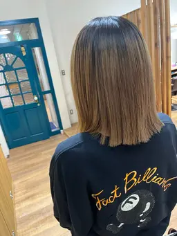 レディースカット➕トリートメント『水曜〜土曜19時〜受付』ショートに切らせていただける方