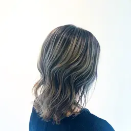 平日新規限定🉐馴染ませカット＋カラー(ブリーチ＋4510円)＋エクステ80本＋トリートメント💜