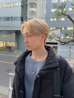 ▪️メンズ▪️【メンズカット】+【ブリーチ】+オンカラー+3ステップトリートメント