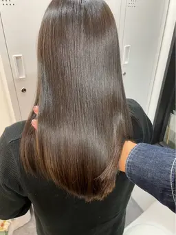 ⭐カラーモデル⭐ブリーチなしカラーで透明感を出しましょう！