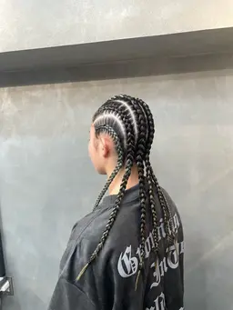 地毛コーンロウ６本（デザイン、エクステ別途）