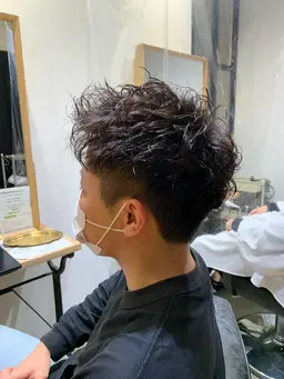 【メンズ限定】カット+ベーシックパーマ+眉カット+炭酸泉✨スタイリング剤プレゼント✨ 16280 →12650