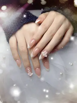 10本長さだし+豊富カラーから組合せられるフレンチネイル🩷🌟 フィルイン対応★オフ・ケア込み