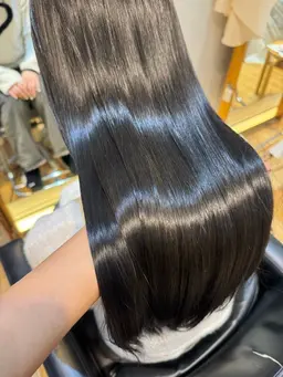 縮毛矯正、ストレートパーマ/全頭　木曜日NG🙅‍♀️