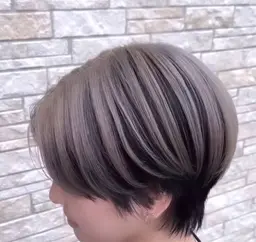 【メンズ限定‼️】デザインカラー＋トリートメント❗️『ブリーチ可』Wカラー    全頭は＋1000