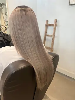 ブリーチ(1回)+カラー+髪質改善トリートメント✨🥣