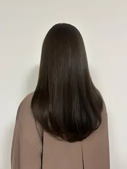 12月限定🉐透明感カラー+トリートメント付き💞カラーのダメージを94%カットしてくれるケアカラーとなってます🍀