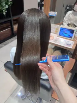 🌷縮毛矯正モデル限定料金🌷カット➕縮毛矯正💇‍♀️✨