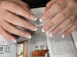 フレンチネイル💅【ジェルオフ込み】