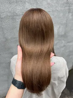 【初回限定】ケアブリーチ１回＋フルカラー＋カット＋COTAトリートメント