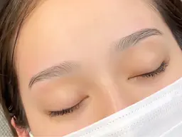 ハリウッドブロウリフト️🫧眉毛の毛並みを整える🤍アイブロウ/WAX/市川駅/本八幡/船橋