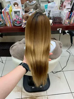 ブリーチ毛　専用コース　ハースオリジナル髪質改善縮毛矯正　　仕上げは、手で乾かすだけ！お家でも、ツヤツヤな髪が再現可能！