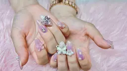 【ジェル】HAND🎀120分デザインやり放題、パーツつけ放題。💎持ち込みok。