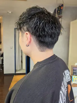 【🔥メンズ限定・練習モデル🔥】カット+ツイストスパイラルパーマ ¥4500