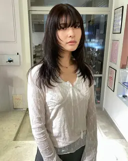 ﾛﾝｸﾞ,ﾐﾃﾞｨｱﾑのlayer cut限定‪ღ‬カット+ケアカラー+選べるトリートメント