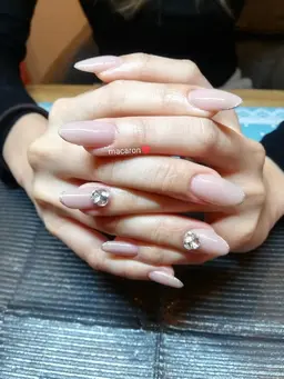 minimo価格♥️長さ出し10本付きワンカラーorラメグラ　M寸以上