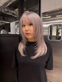 レイヤーカット＋ダブルカラー(ケアブリーチ)＋トリートメント