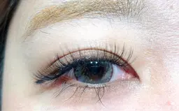 🍑3Dボリュームラッシュ300本🍑(初回オフ無料)