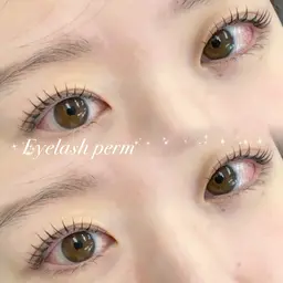 自まつげを濃くハッキリ🖤マスカラパーマ🖤パリジェンヌ➕ブラックティント⟡.·赤羽