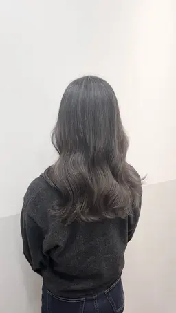 《外国人風》カット＋ハイライト＋イルミナケアカラー