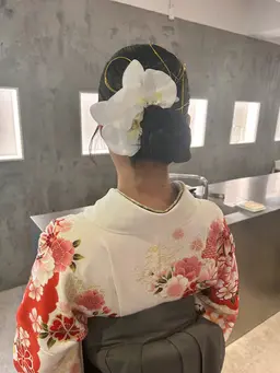 卒業式 🎓💐🌸袴着付け＋ヘアアレンジペア割/早朝可　お友達と一緒のご予約で9900円！！