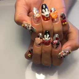 長さ出し、リペア、1本あたり500​〜​1000円、約5分。10本で約40分。このメニューのみのご予約は不可。