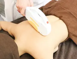 人気No1【全身脱毛《VIO・顔含む》＋うなじ背中Oシェービング付★ 】360℃しっかり照射⭐︎※女性専用