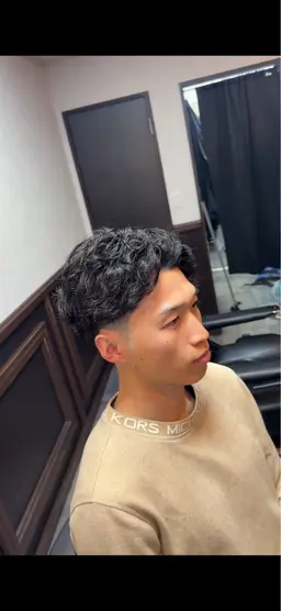 センターパート×パーマ×フェード　ラルフカール