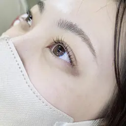 次世代印象まつ毛パーマ《パリジェンヌラッシュリフト》　♡アイシャンプー＆トリートメント付♡