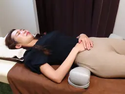 人気No.1✨小顔矯正+全身矯正（骨盤矯正、猫背、巻き肩）40分¥5,000