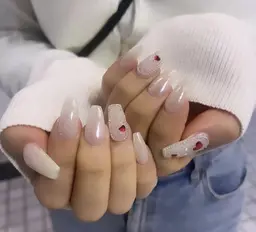 【ワンカラーに片手2本ずつまでのアートやパーツ乗せ】🩶ネイルシンプルコース🩶持ち込みデザイン可🎀