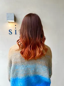 🟢グラデーションカラー🟢ブリーチとカラーをしてお好きなカラーに!お色味はご相談ください!