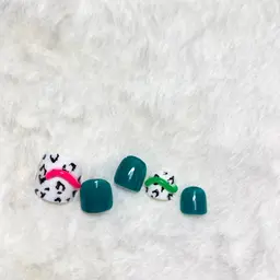 ミニモ限定❗️フットネイル90分コース✨【ご新規様オフ無料】親指アート+アート２本付き🩷