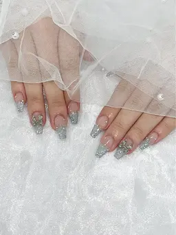 ワンカラー·ラメグラ🩷オフ¥600🫧パーツ持ち込み🙆🏻‍♀️