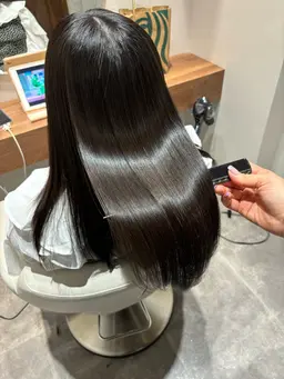 🤍カット+艶カラー+美髪矯正+トリートメント🤍¥24000